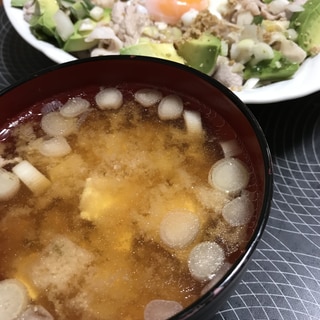 豚の茹で汁でお味噌汁